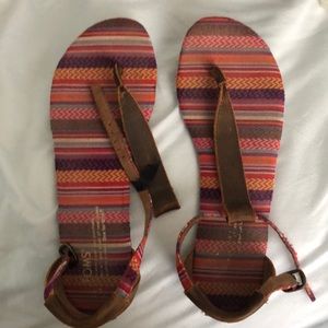 Tom’s sandals